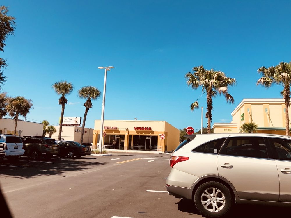 Tower Oaks End Cap: 8927 S.R. 52, Hudson, FL 34667